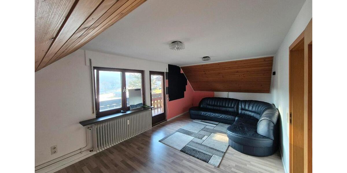 2 Zi-DG Wohnung + Garage + Balkon 2 zimmer