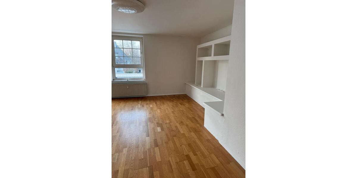 Etagenwohnung Solingen Ohligs - 2 Zimmer, 86 m&sup2;, 1.050&euro; | Angebot:25044677