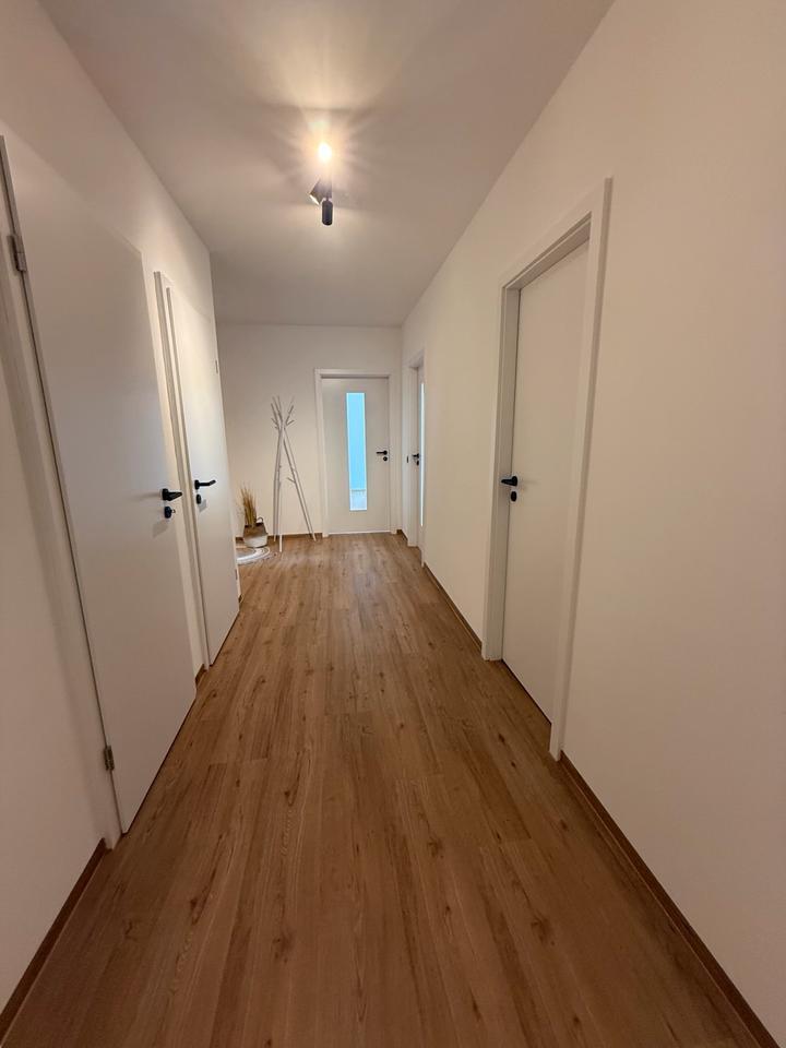 Neu sanierte traumhafte 3-Zimmer-Wohnung mit Balkon