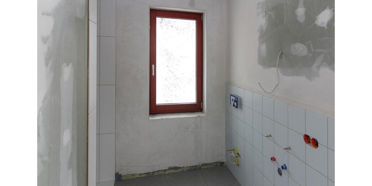 Einfamilienhaus Petersberg - 4.5 Zimmer, 123 m&sup2;, 1.660&euro; | Angebot:26561186