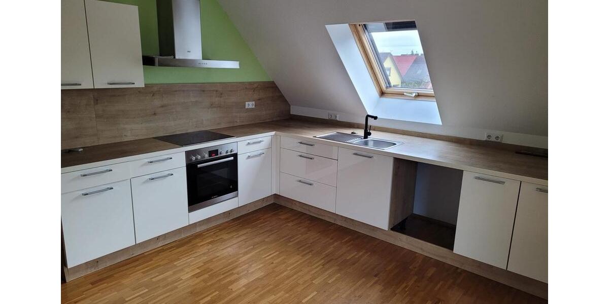 Dachgeschoßwohnung Iphofen - 3 Zimmer, 82 m&sup2;, 800&euro; | Angebot:26612632