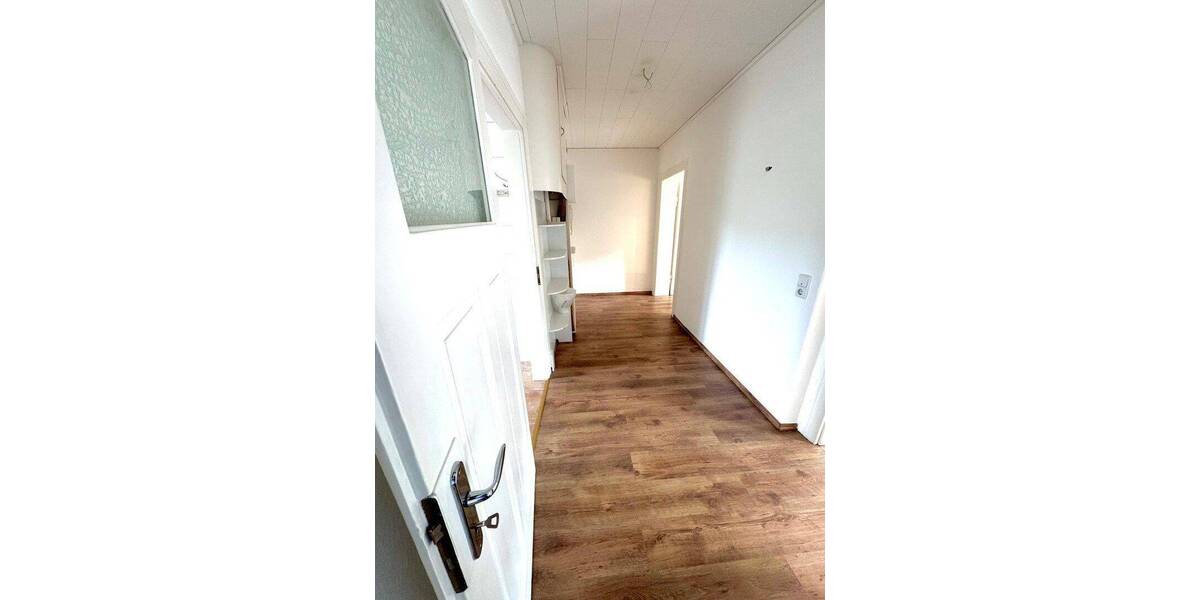 Etagenwohnung Aue - 2 Zimmer, 70 m&sup2;, 395&euro; | Angebot:26800585