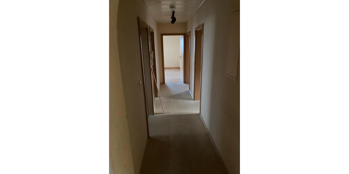 Erdgeschoßwohnung Untermünkheim - 4 Zimmer, 77 m&sup2;, 700&euro; | Angebot:25934836