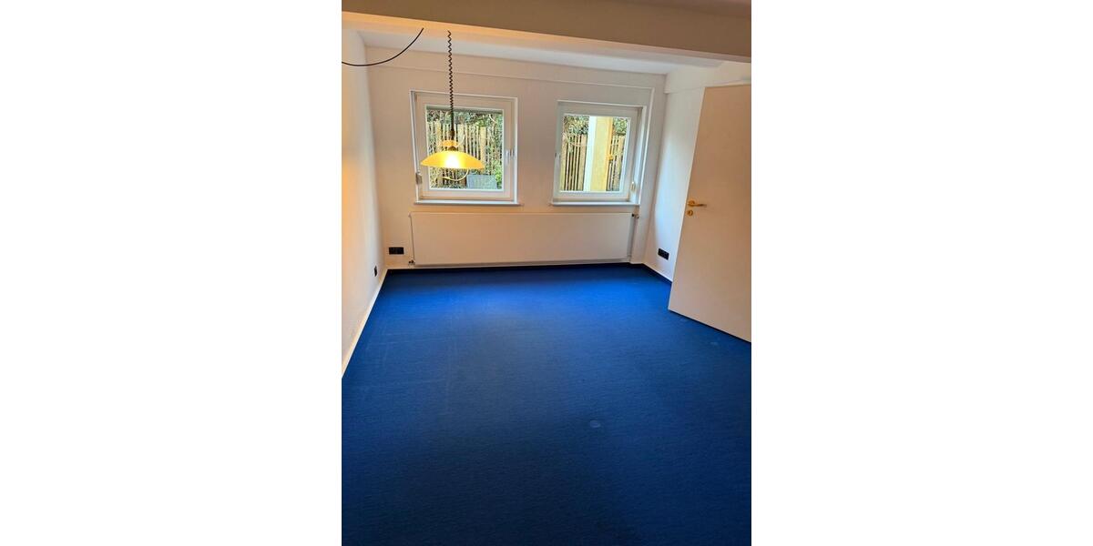 Erdgeschoßwohnung Oldenburg Dobbenviertel - 7 Zimmer, 220 m&sup2;, 2.700&euro; | Angebot:25341094
