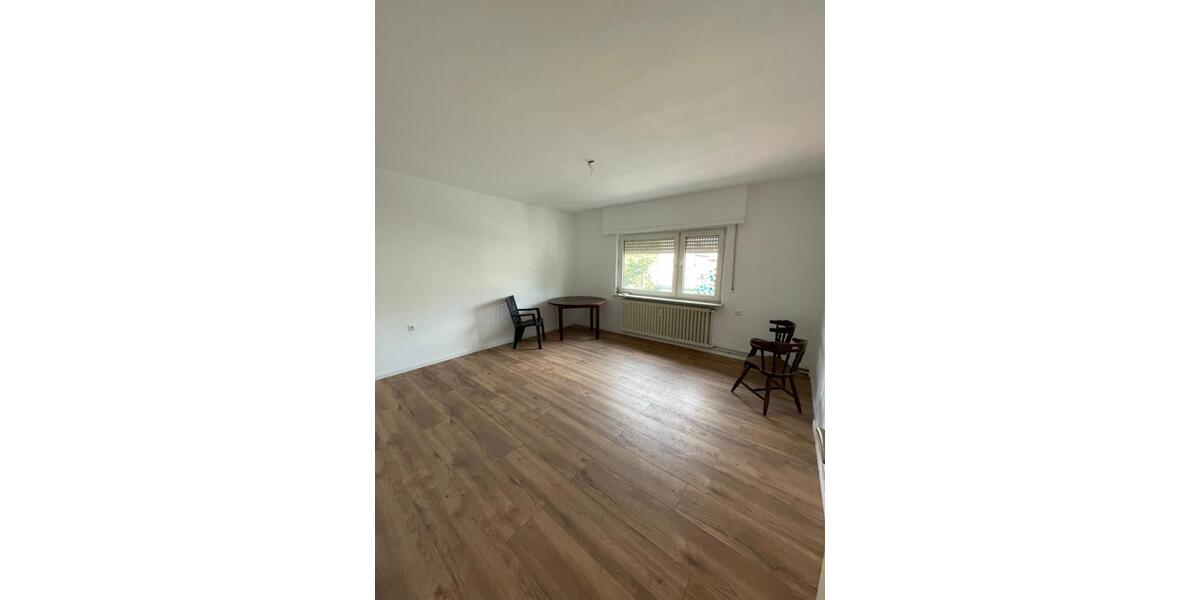 Renovierte WG-Zimmer in Ludwigshafen 5 zimmer