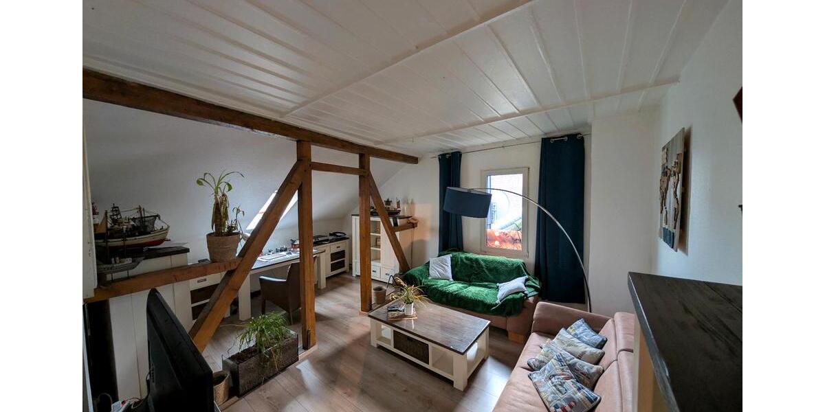 Dachgeschoßwohnung Essen Stadtbezirk VII - 2 Zimmer, 70 m&sup2;, 580&euro; | Angebot:26032935