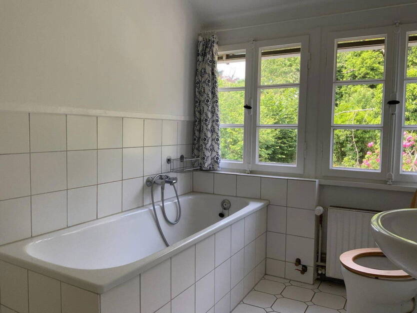 Lichtdurchflutete Wohnung im Grünen