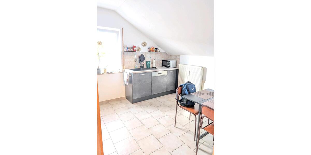 Dachgeschoßwohnung Wehretal - 4 Zimmer, 78 m&sup2;, 410&euro; | Angebot:26254536