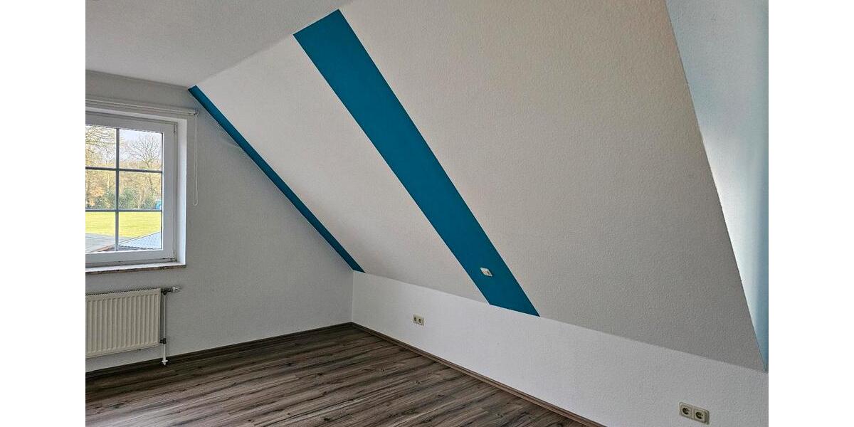 Dachgeschoßwohnung Gnarrenburg - 3 Zimmer, 93 m&sup2;, 650&euro; | Angebot:23837561