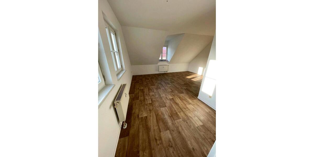 Dachgeschoßwohnung Seelow - 2 Zimmer, 58 m&sup2;, 782&euro; | Angebot:25021643
