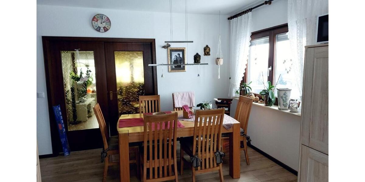 Etagenwohnung Homberg (Efze) - 4 Zimmer, 107 m&sup2;, 750&euro; | Angebot:24743065