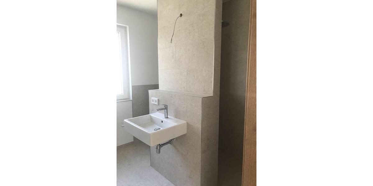 Etagenwohnung Dreieich - 3 Zimmer, 110 m&sup2;, 1.980&euro; | Angebot:25989599