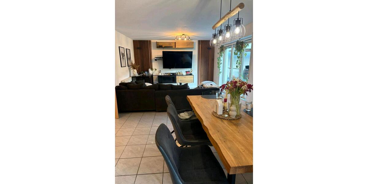 Reihenhaus Bad Neustadt an der Saale - 5 Zimmer, 145 m&sup2;, 1.540&euro; | Angebot:26266105