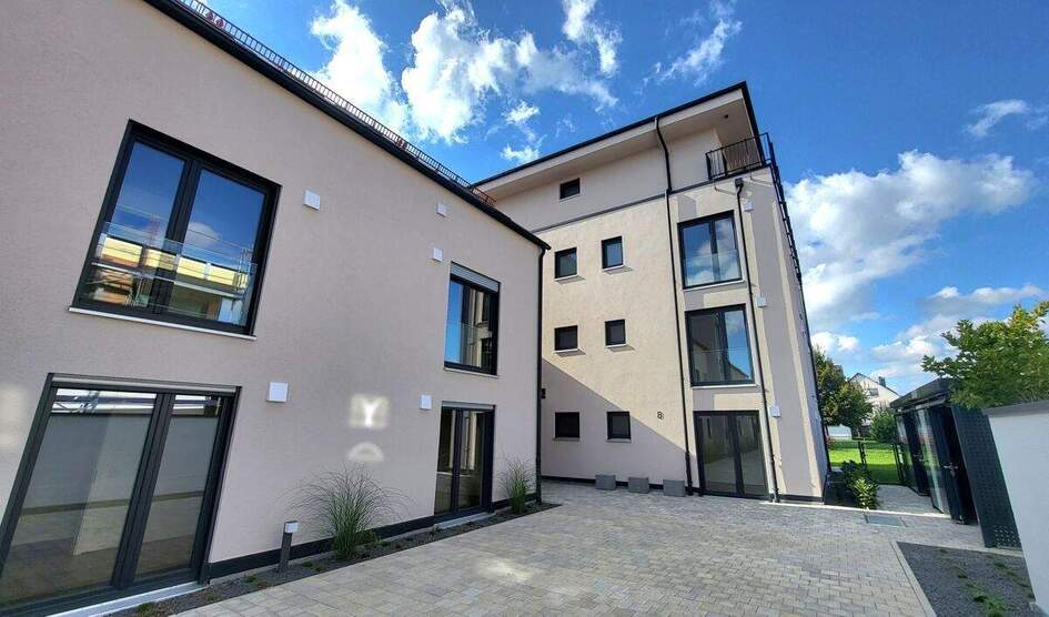 +++NU-Burlafingen, 4-Zi.-Mietwohnung, 105,60 m² Wfl., EG, großer Garten, Küche, 2 TG-Stpl.+++ 4 zimmer