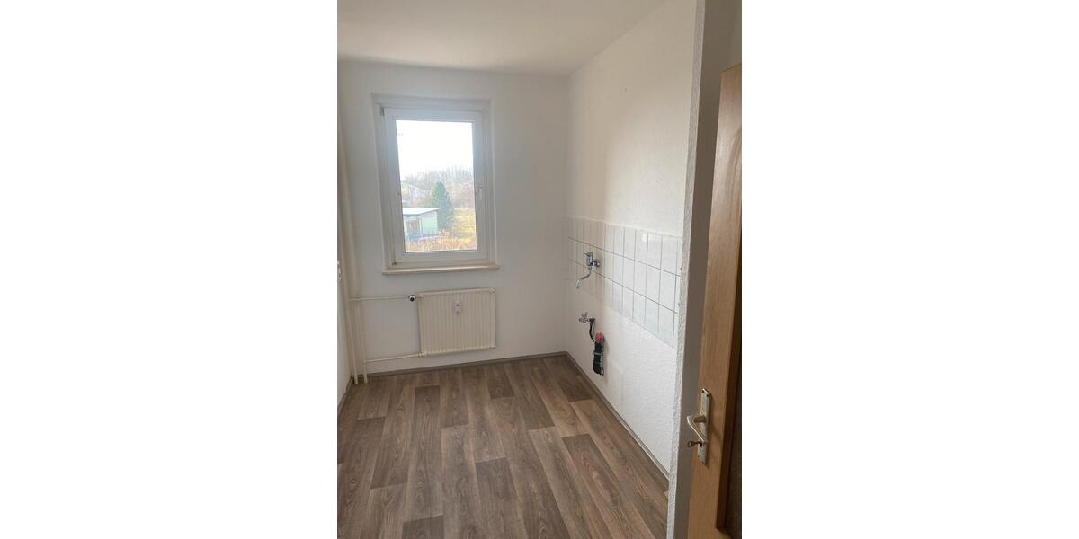 Etagenwohnung Artern - 3 Zimmer, 67 m&sup2;, 495&euro; | Angebot:25831418