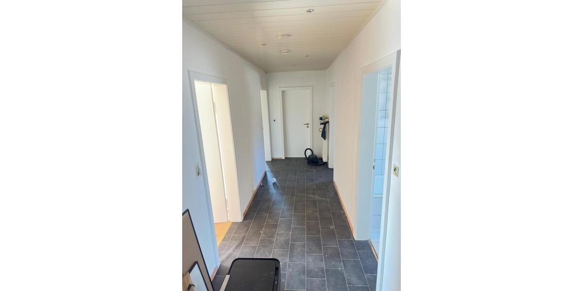 Dachgeschoßwohnung Rinteln - 3.5 Zimmer, 97 m&sup2;, 689&euro; | Angebot:25406442