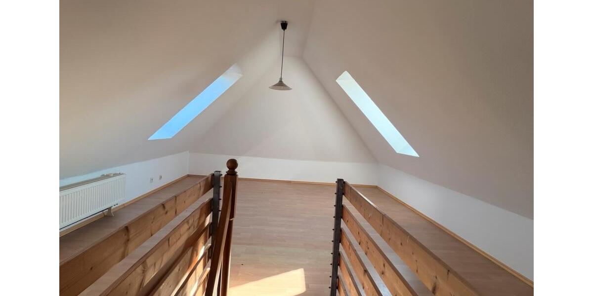 Etagenwohnung Celle Altencelle - 5 Zimmer, 125 m&sup2;, 1.150&euro; | Angebot:25285583