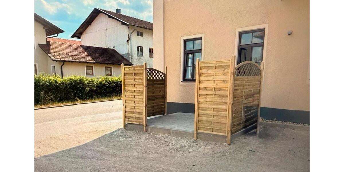 Erdgeschoßwohnung Tacherting - 3 Zimmer, 110 m&sup2;, 1.350&euro; | Angebot:25046895