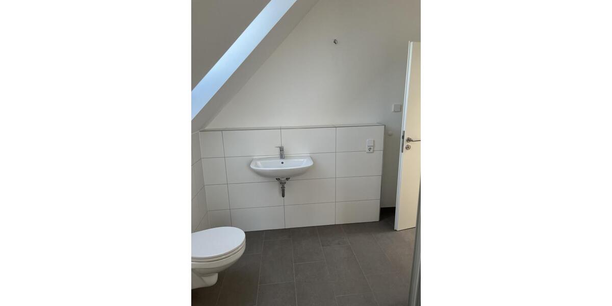 Dachgeschoßwohnung Fürstenwalde (Spree) - 2 Zimmer, 61 m&sup2;, 801&euro; | Angebot:25710613