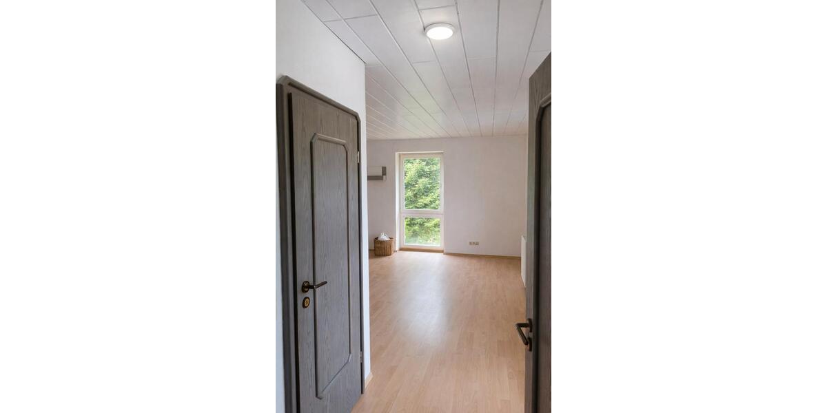 Maisonettenwohnung Herford Falkendiek - 4 Zimmer, 168 m&sup2;, 1.200&euro; | Angebot:26632061