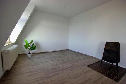 Wohnung Wilhelmshaven - 2 Zimmer, 75 m&sup2;, 515&euro; | Angebot:26687656