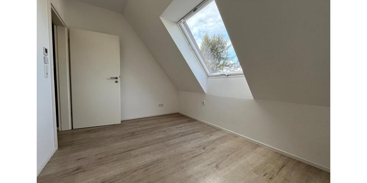 Doppelhaushälfte Bonn Küdinghoven - 6 Zimmer, 165 m&sup2;, 2.400&euro; | Angebot:25143042