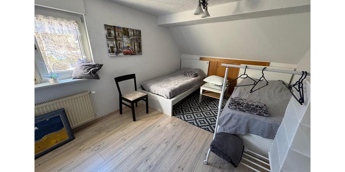 Dachgeschoßwohnung Netphen - 3 Zimmer, 55 m&sup2;, 465&euro; | Angebot:26041762