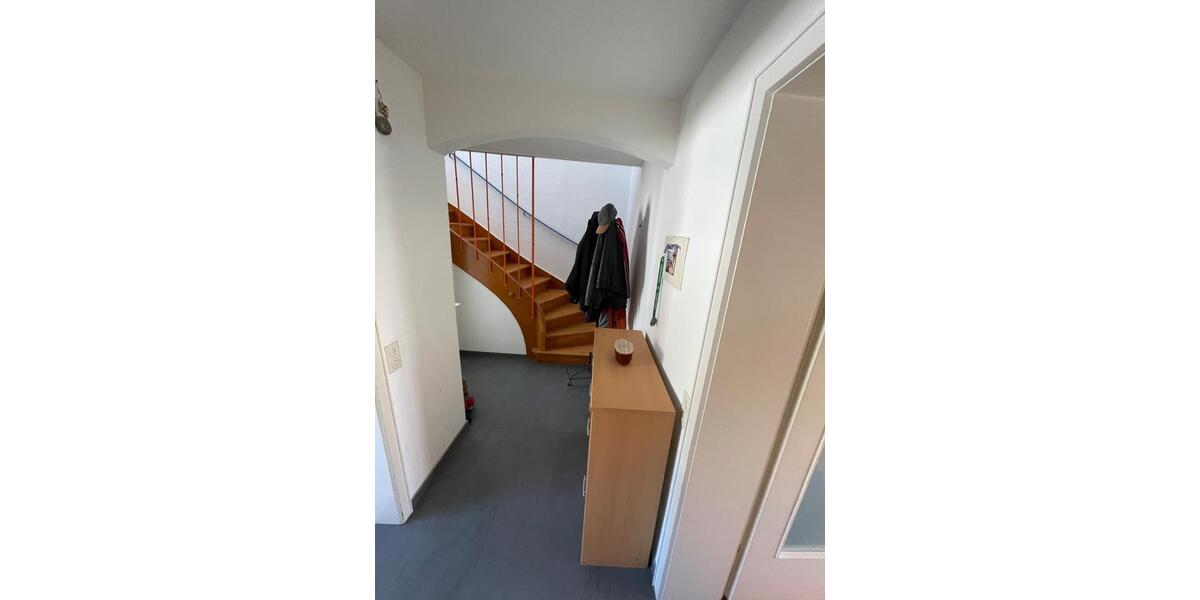 Wohnen auf Zeit Freiburg im Breisgau Haslach - 4 Zimmer, 104 m&sup2;, 1.800&euro; | Angebot:26553491
