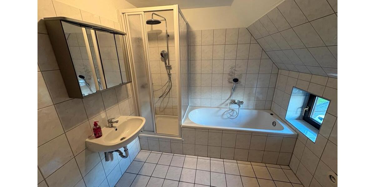 Dachgeschoßwohnung Bad Blankenburg - 3 Zimmer, 92 m&sup2;, 720&euro; | Angebot:26227096