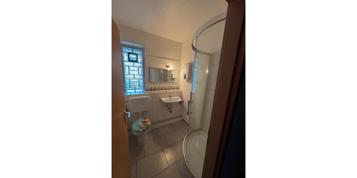 Schöne Erdgeschosswohnung mit überdachter Terrasse 2 zimmer