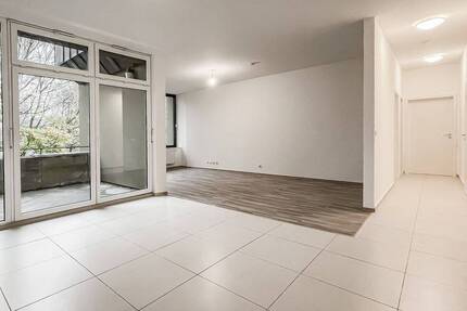 Exklusiv Wohnen in der City: 4,5 Zimmer mit Balkon - Aufzug - Tiefgarage