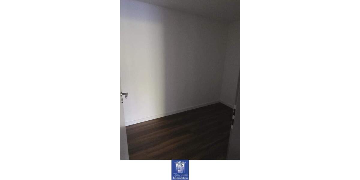 Etagenwohnung Döbeln - 4 Zimmer, 125 m&sup2;, 1.252&euro; | Angebot:25708952