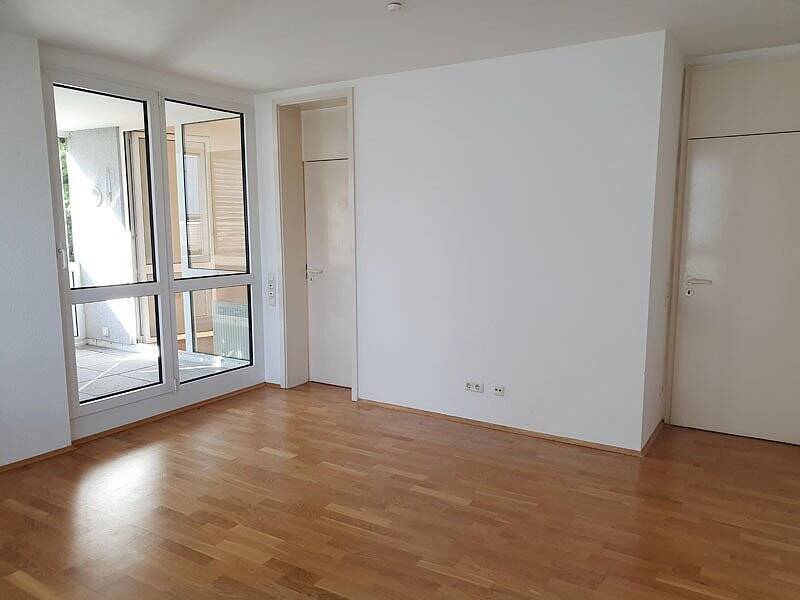 Moderne 2 Zimmer-Wohnung mit Loggia und EBK in Mainz-Oberstadt
