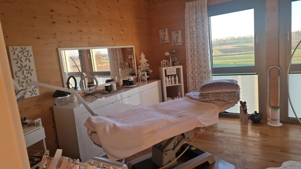 Einfamilienhaus Buttenwiesen - 3 Zimmer, 122 m&sup2;, 1.800&euro; | Angebot:24603445