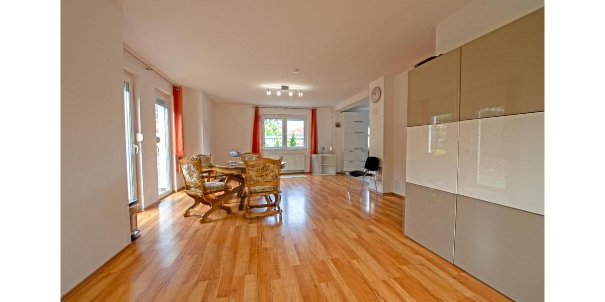 Erdgeschoßwohnung Syke - 3 Zimmer, 100 m&sup2;, 990&euro; | Angebot:24839017