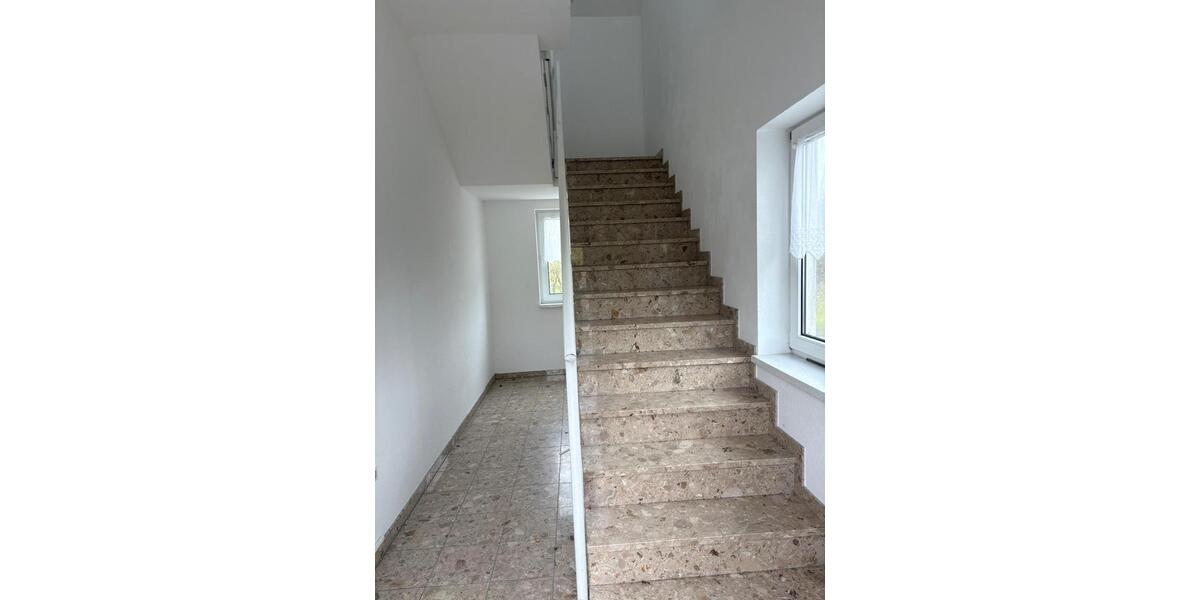 Dachgeschoßwohnung Ottrau - 4 Zimmer, 102 m&sup2;, 660&euro; | Angebot:25376534