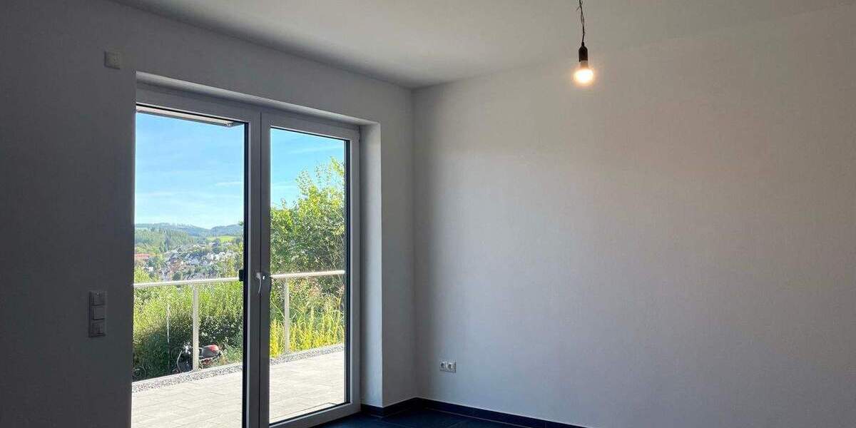 Etagenwohnung Balve - 2 Zimmer, 90 m&sup2;, 1.125&euro; | Angebot:24780806