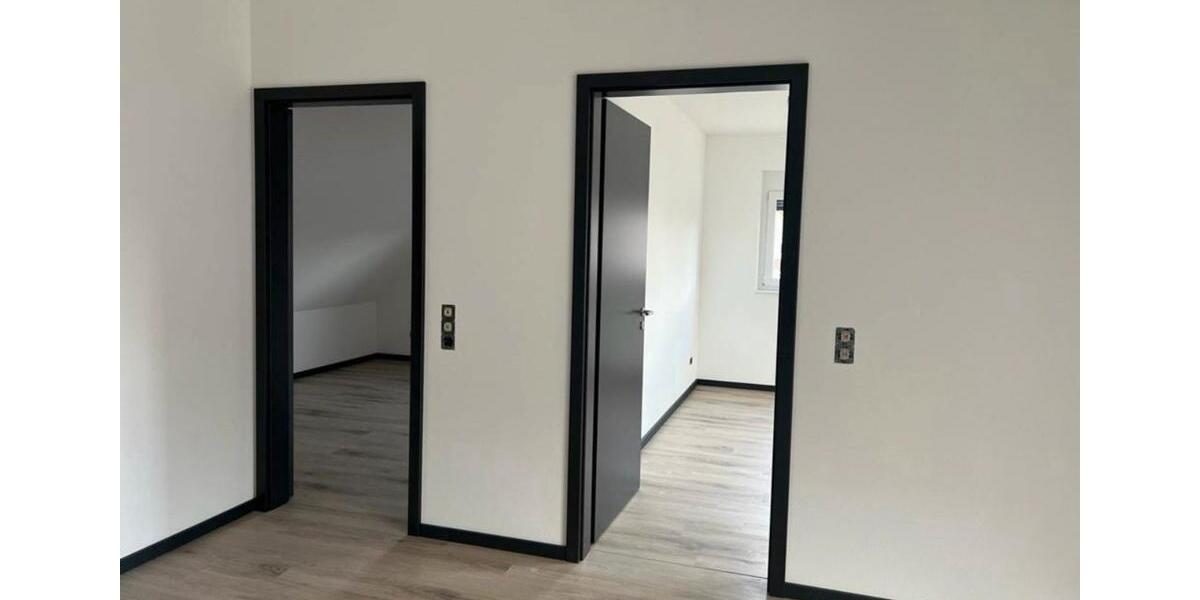 Etagenwohnung Sulzfeld - 3 Zimmer, 82 m&sup2;, 1.320&euro; | Angebot:24717655