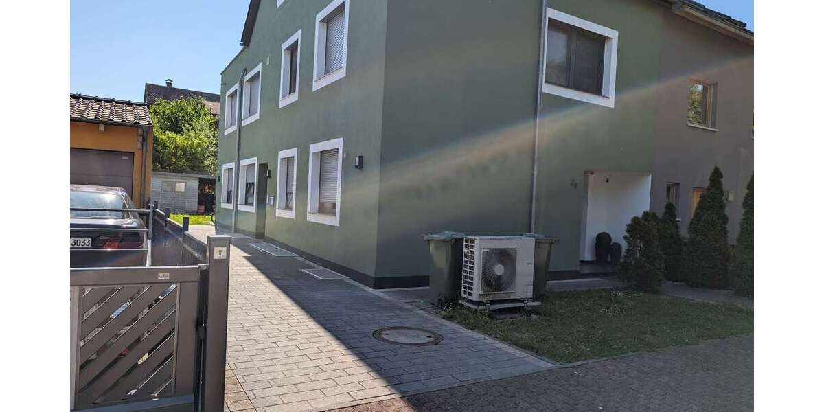 Etagenwohnung Ettlingen - 4 Zimmer, 110 m&sup2;, 1.640&euro; | Angebot:26629200