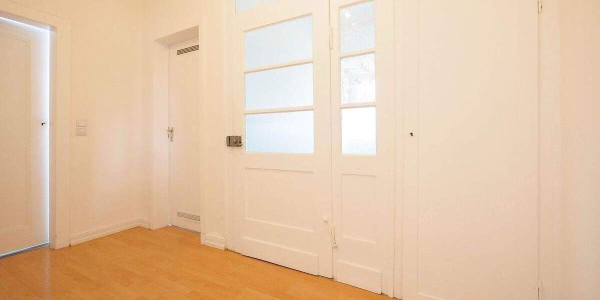 Etagenwohnung Saarbrücken Malstatt - 2 Zimmer, 52 m&sup2;, 550&euro; | Angebot:25798218