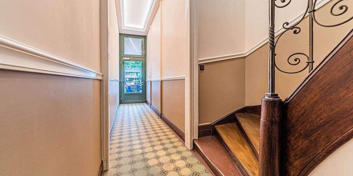 Etagenwohnung Frankfurt am Main Innenstadt - 1 Zimmer, 63 m&sup2;, 3.280&euro; | Angebot:25876946