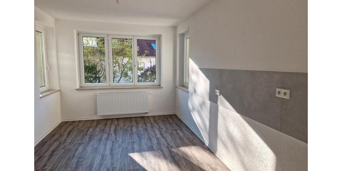 Etagenwohnung Schönebeck (Elbe) - 3 Zimmer, 86 m&sup2;, 695&euro; | Angebot:26266523