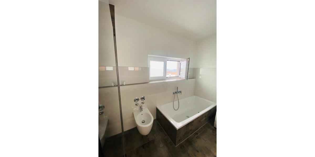 Einfamilienhaus Künzelsau - 3 Zimmer, 127 m&sup2;, 1.800&euro; | Angebot:24864803