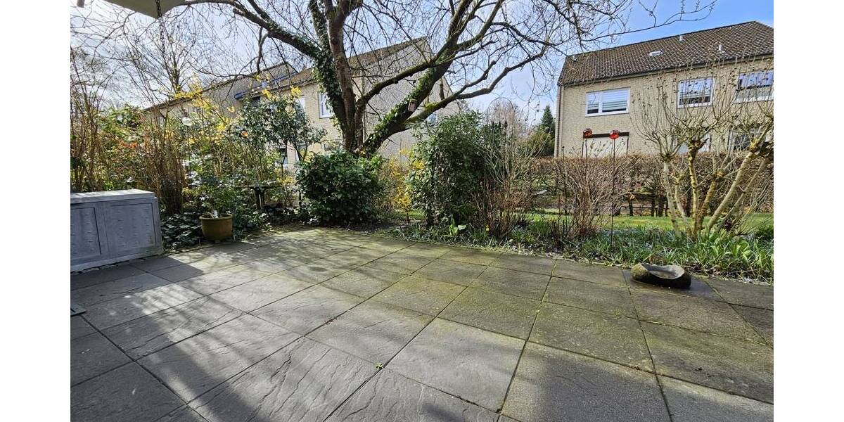 Etagenwohnung Hamburg-Poppenbüttel Poppenbüttel - 3 Zimmer, 105 m&sup2;, 1.440&euro; | Angebot:26154802