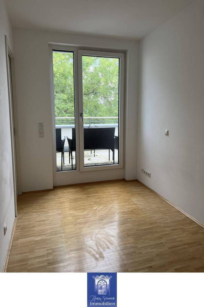 Himmlische Wohnung mit großer Dachterrasse, Fußbodenheizung und Lift!
