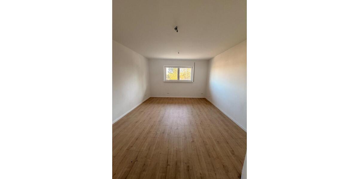 Etagenwohnung Simbach am Inn - 3 Zimmer, 104 m&sup2;, 730&euro; | Angebot:26091504