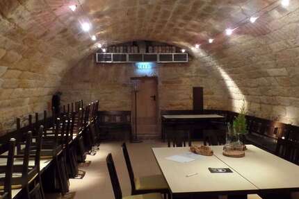 Gastronomie in Esslingen 2.450 € 163 m² zimmer