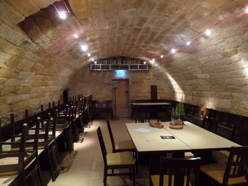 Gastronomie in Esslingen 2.450 € 163 m² zimmer