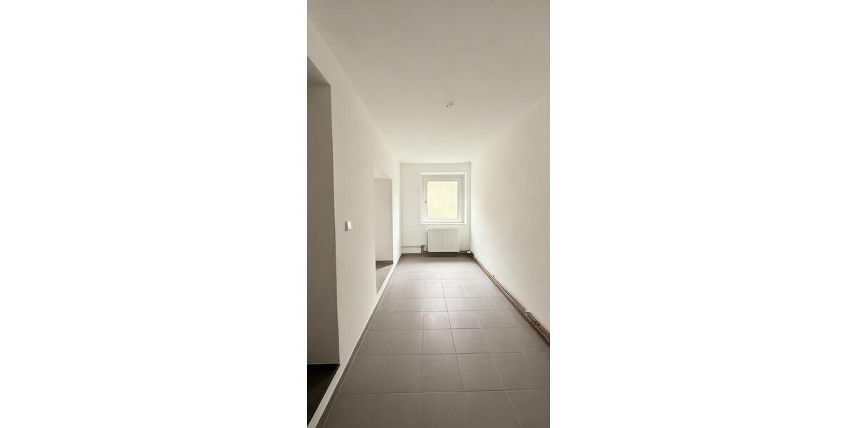 Erdgeschoßwohnung Magdeburg Nordwest - 4 Zimmer, 120 m&sup2;, 1.150&euro; | Angebot:25924067