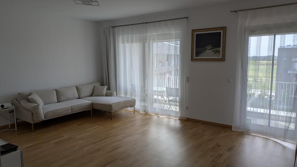 Traumhafte Wohnung mit Dachterrasse und Loggia am Buga-Park 4 zimmer